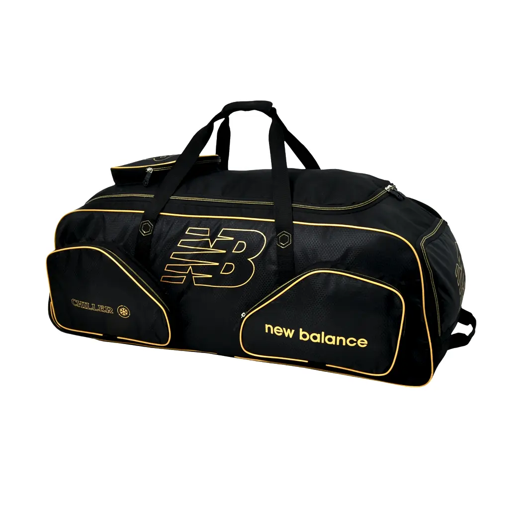 New Balance 8i Cricket Kit Bag - Black