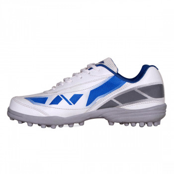 Nivia best sale cricket shoes