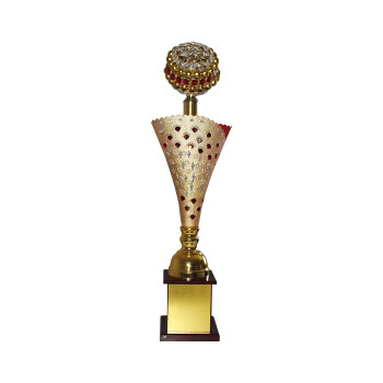KAC69 Trophy  -  Gold, Brown, 26 Inch