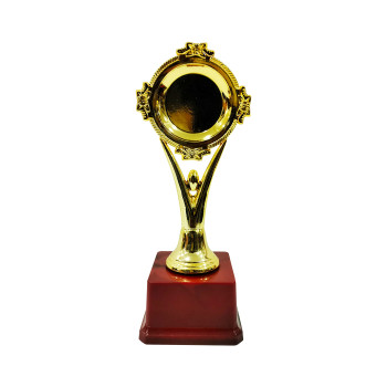 6511 Trophy  -  9.25 Inch, Gold