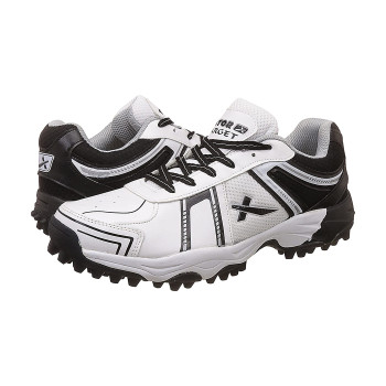 Target Cricket Shoes  -  6, Black, White, Mens