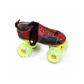 Viva Shoe Roller Skate  -  8, Red, Adult